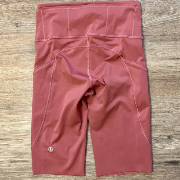 Lululemon Fast And Free Shorts Size 4 In Cherry Tint 10" - Picture 1 of 6